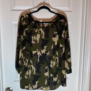 Mileage Camouflage Women’s Tunic Top Plus Size 3X Boatneck Ruffle Accent